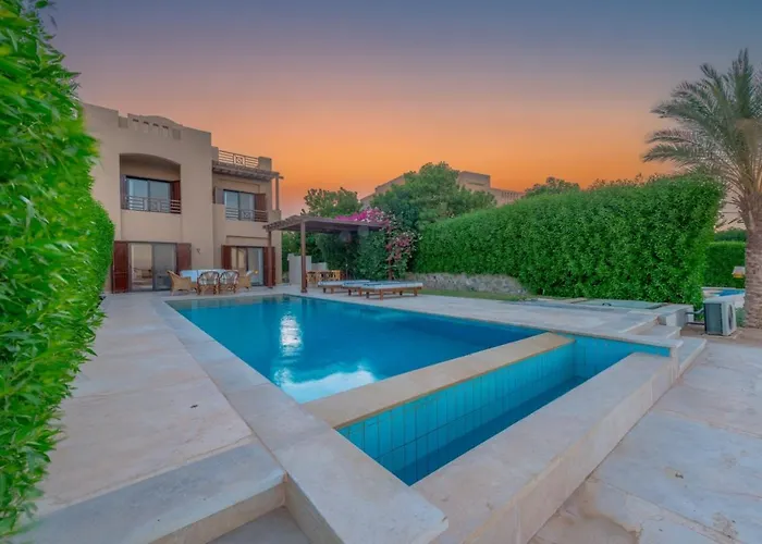 3Br Family Villa In Sabina, El Gouna. Lagoon & Private Pool